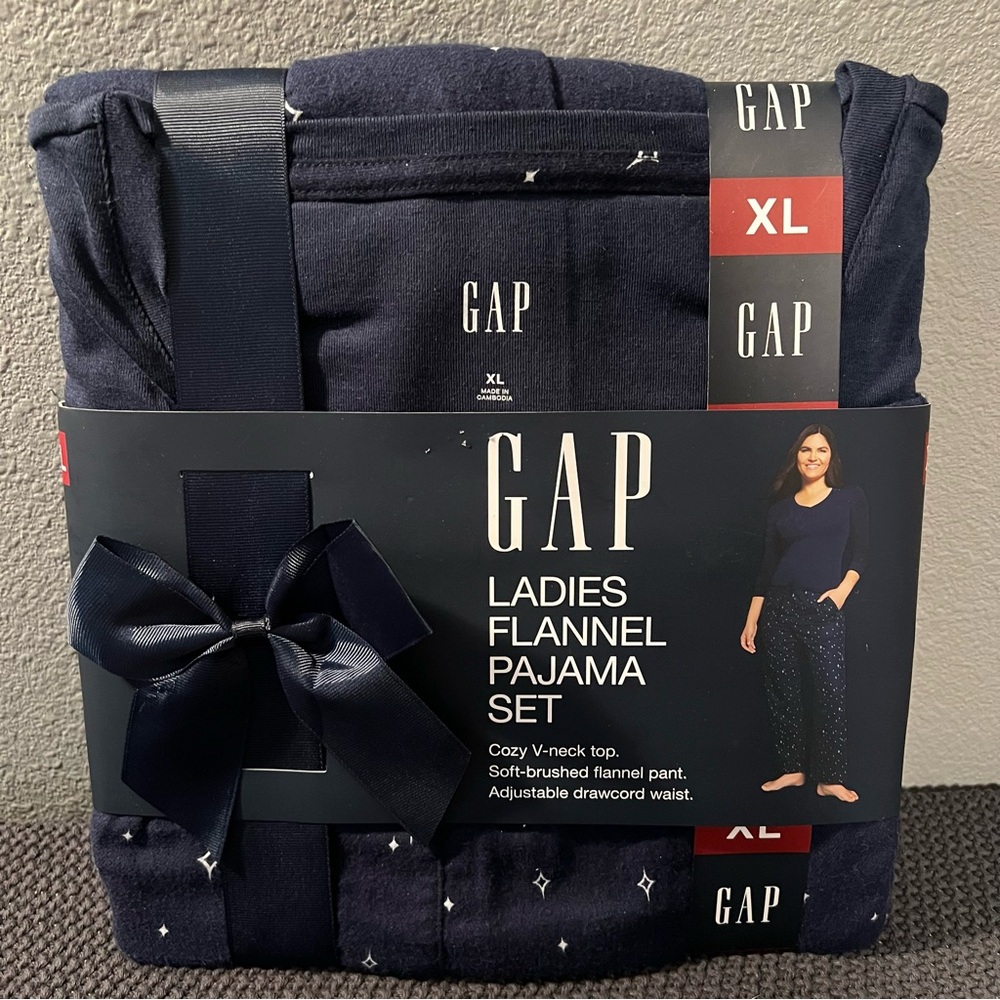Gap Women's Flannel Pajama Set Midnight Stars Size M
